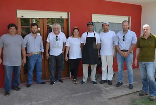 Del corral al mostrador: productores porcinos avanzan en la cadena