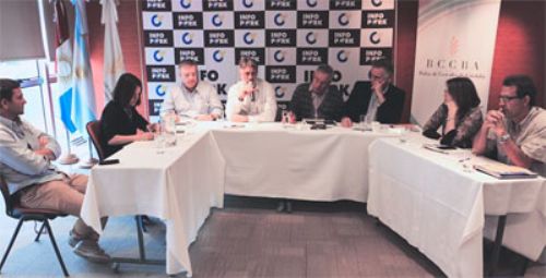 Primer conversatorio sobre producción porcina