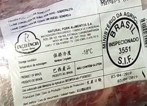 Un productor de cerdo denunció que supermercados venden carne importada en mal estado