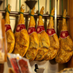 Peste porcina: Senasa suspendió la importación de chorizos y jamones de España