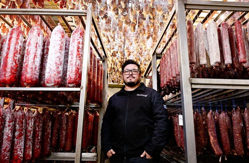 Fratello, salamines uruguayos con nueces, castañas o queso